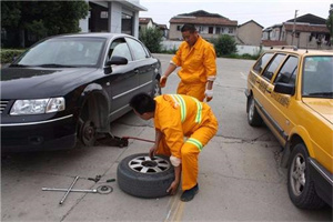 塔城同城拖车电话，24小时道路救援服务